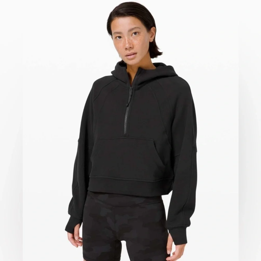 Lululemon Athletica Women's Scuba Oversized 1/2 Zip Cropped Hoodie in Black M/L
